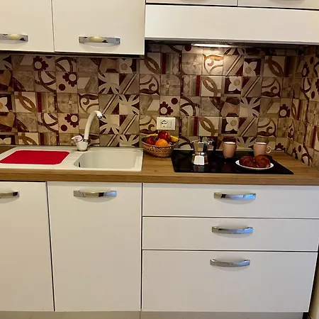 Lucevanlestelle - Full Comfort Quiet By The Promenade Viareggio